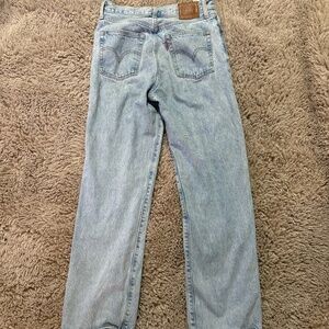 Levi's Jeans Ribcage Straight Ankle Size 27 - makes tush look so good!